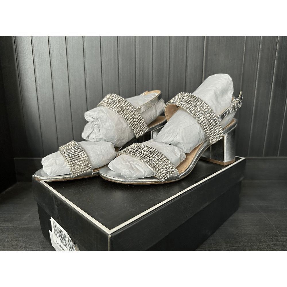 NWB Silver Metallic Rhinestone Nina Sanchia Slingback Sandal 6.5M